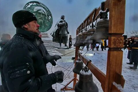 Наши молятся перед боем