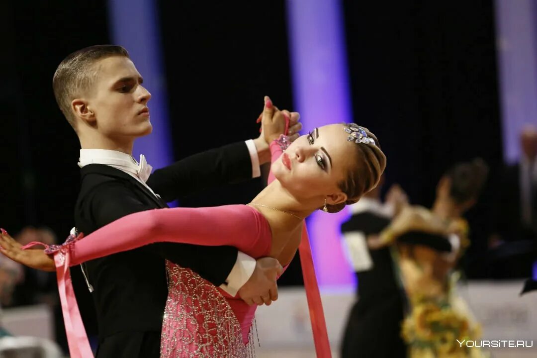 Спортивные танцы чемпионы. Чемпионат по бальным танцам. Жарков бальные танцы. Спортивные танцы чемпионы. Спортивные танцы чемпионы.