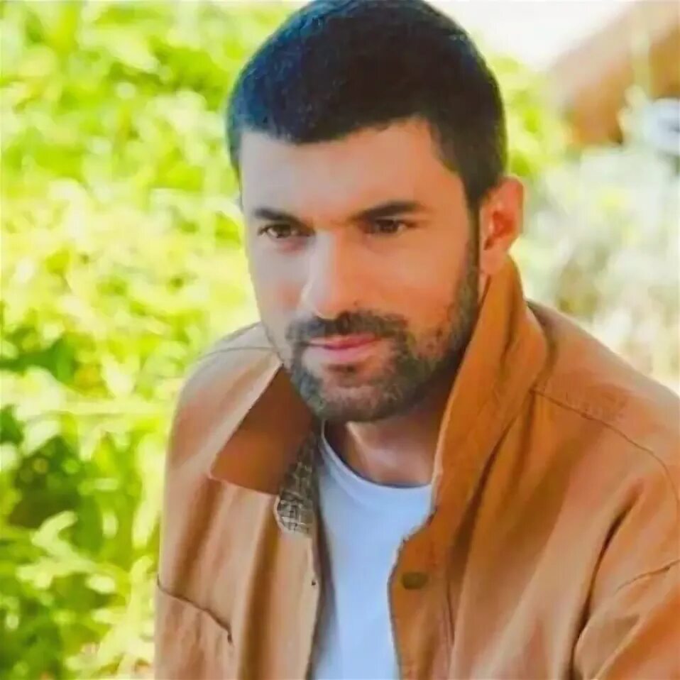 681 Me gusta, 31 comentarios - Barış Arduç 
