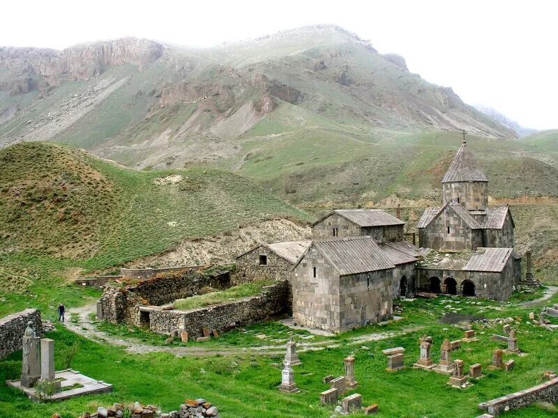 Armenia ru. Хачкар монастырь Татев. Церковь варатнаванг в Армении. Древняя Армения. Архитектура Киликийской Армении.