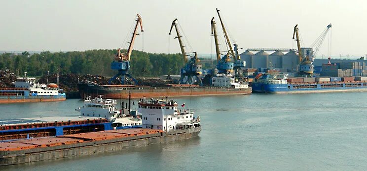 Порт на дону 4. Речной порт ростов на дону. ростовский морской торговый порт. морской порт ростов на дону. порт эльдако ростов на дону.