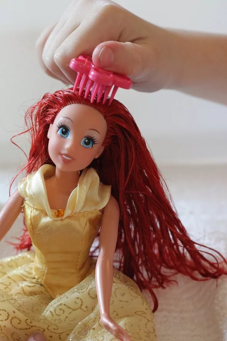 Волосы для кукол. Волосы Барби. Расчесывание волос куклы. Переделанные куклы. Как восстановить волосы кукле