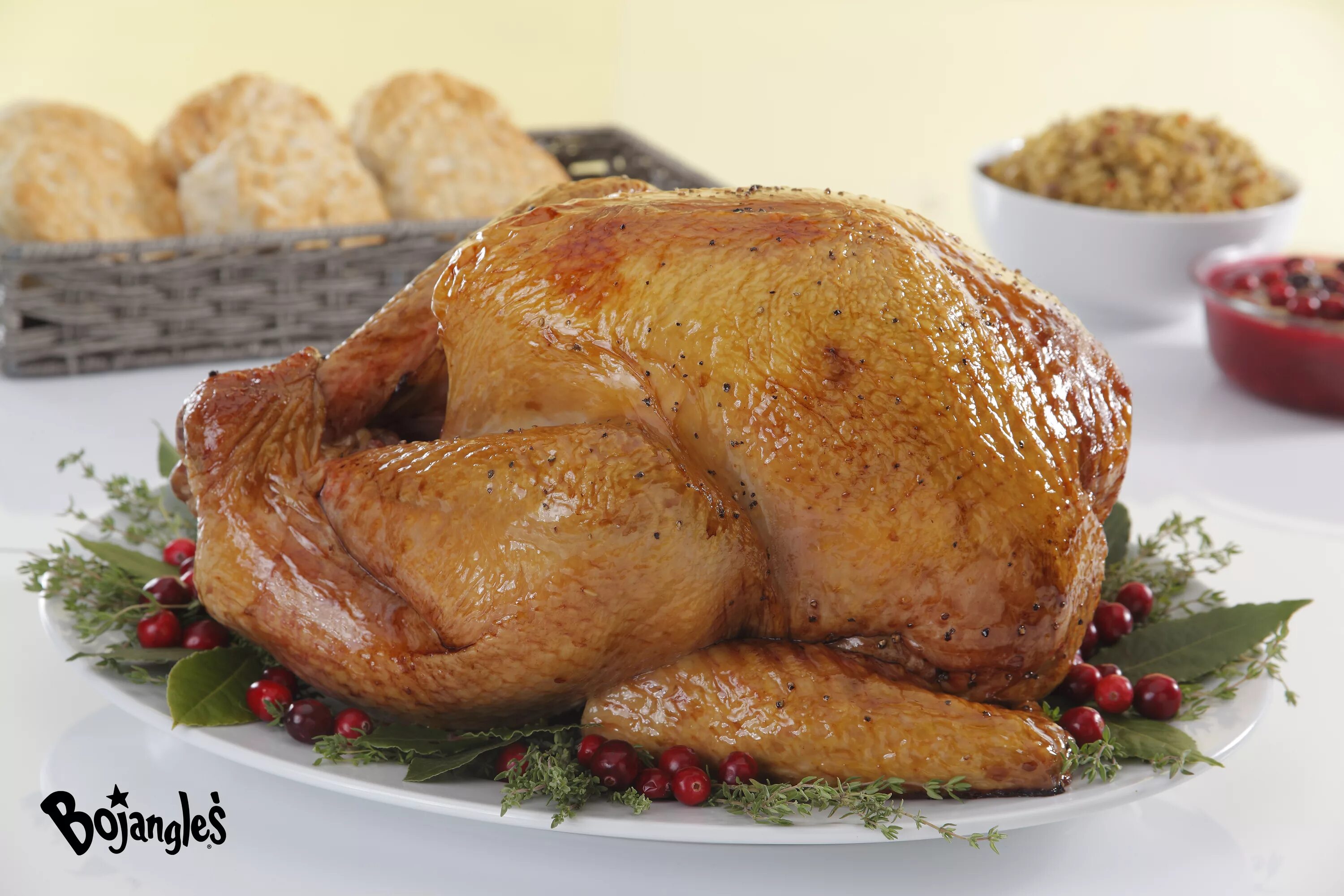 Сколько нужно жарить индейку. Turkey жареная. Запечённая курица сбоку. Fried Turkey. Вкусной жареной индейки Нрил.