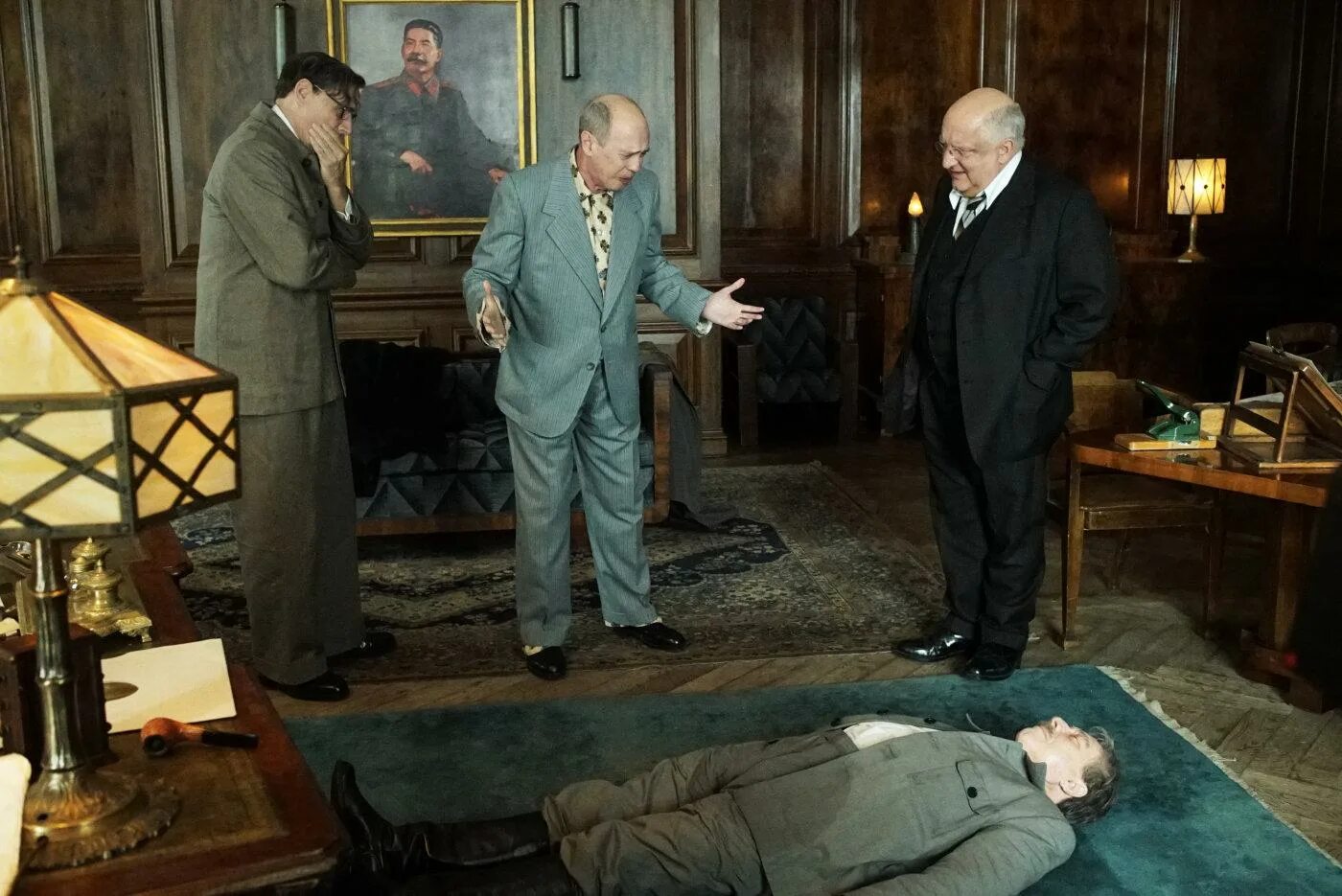 Берия смерть Сталина. Смерть Сталина 1953. Джеффри Тэмбор смерть Сталина.