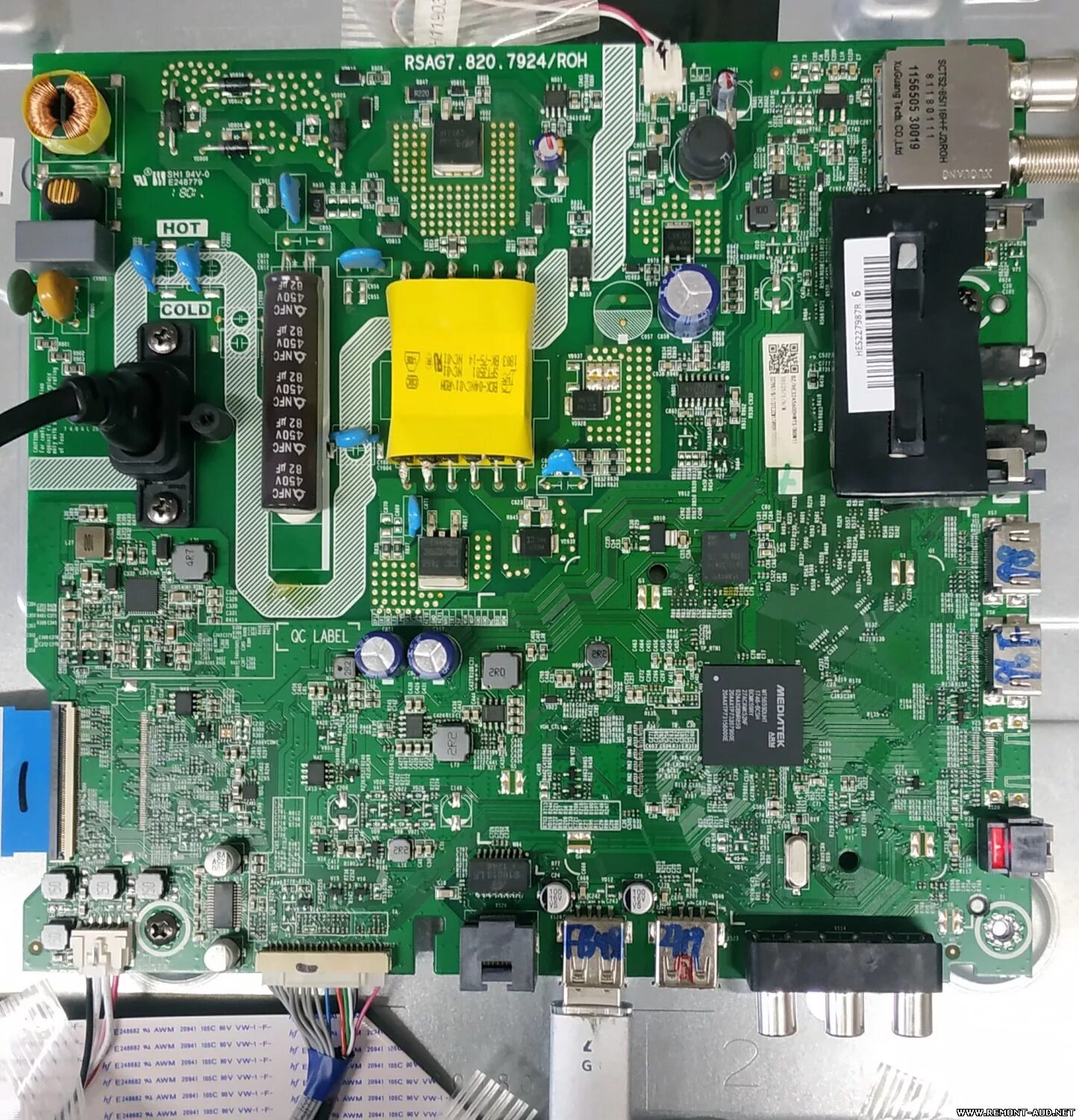 H32a5600 Hisense плата. Хисенс h32a5600. H32a5600 матрица. Hisense 32a5600f main Board.