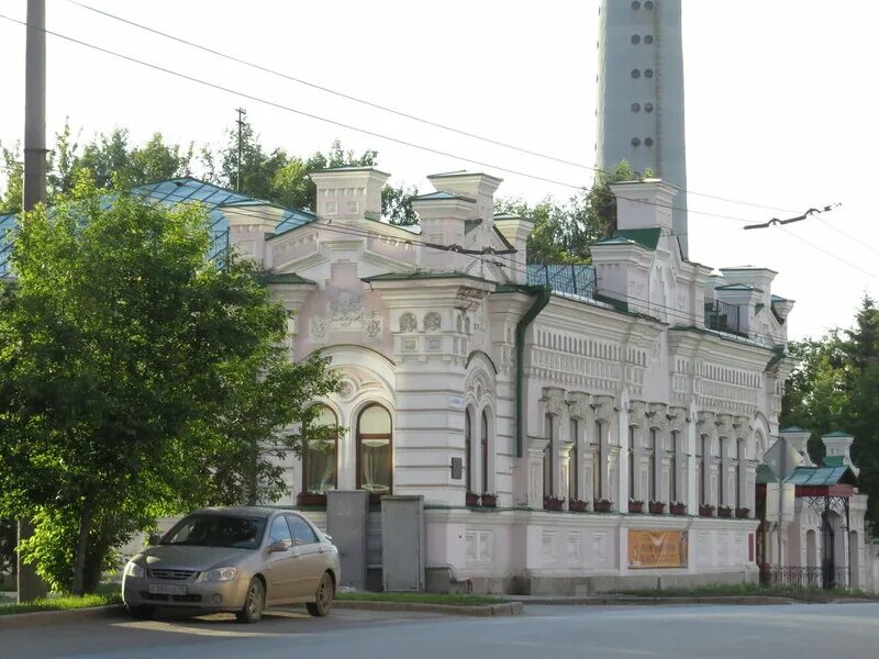 Особняк Ошурковых Екатеринбург. Усадьба Ошурковых Чапаева 10. Особняк м. м. Ошуркова. Чапаева 10 Екатеринбург.