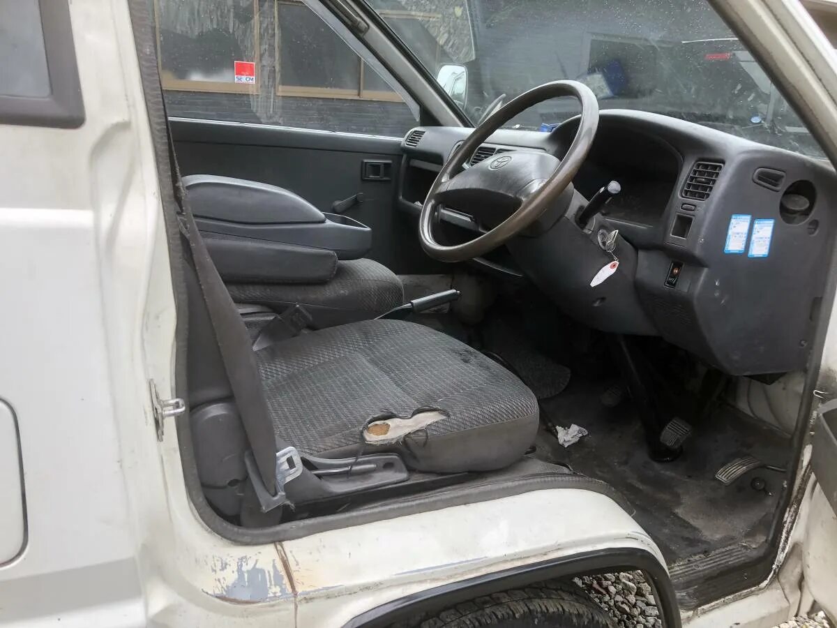 Toyota Lite Ace Truck 4wd 2005. Toyota Lite Ace 4wd салон. Тойота Таун айс 2005 Садон. Toyota Town Ace 2001 грузовик.