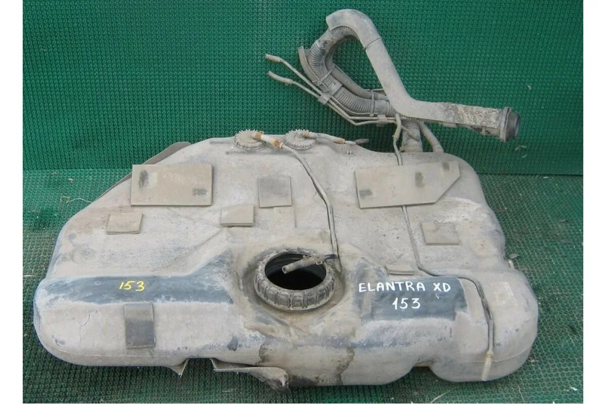 Шланги бака элантра. 311502d000. Бак хендай элантра 2008. Бак элантра 2010. 311502d000.