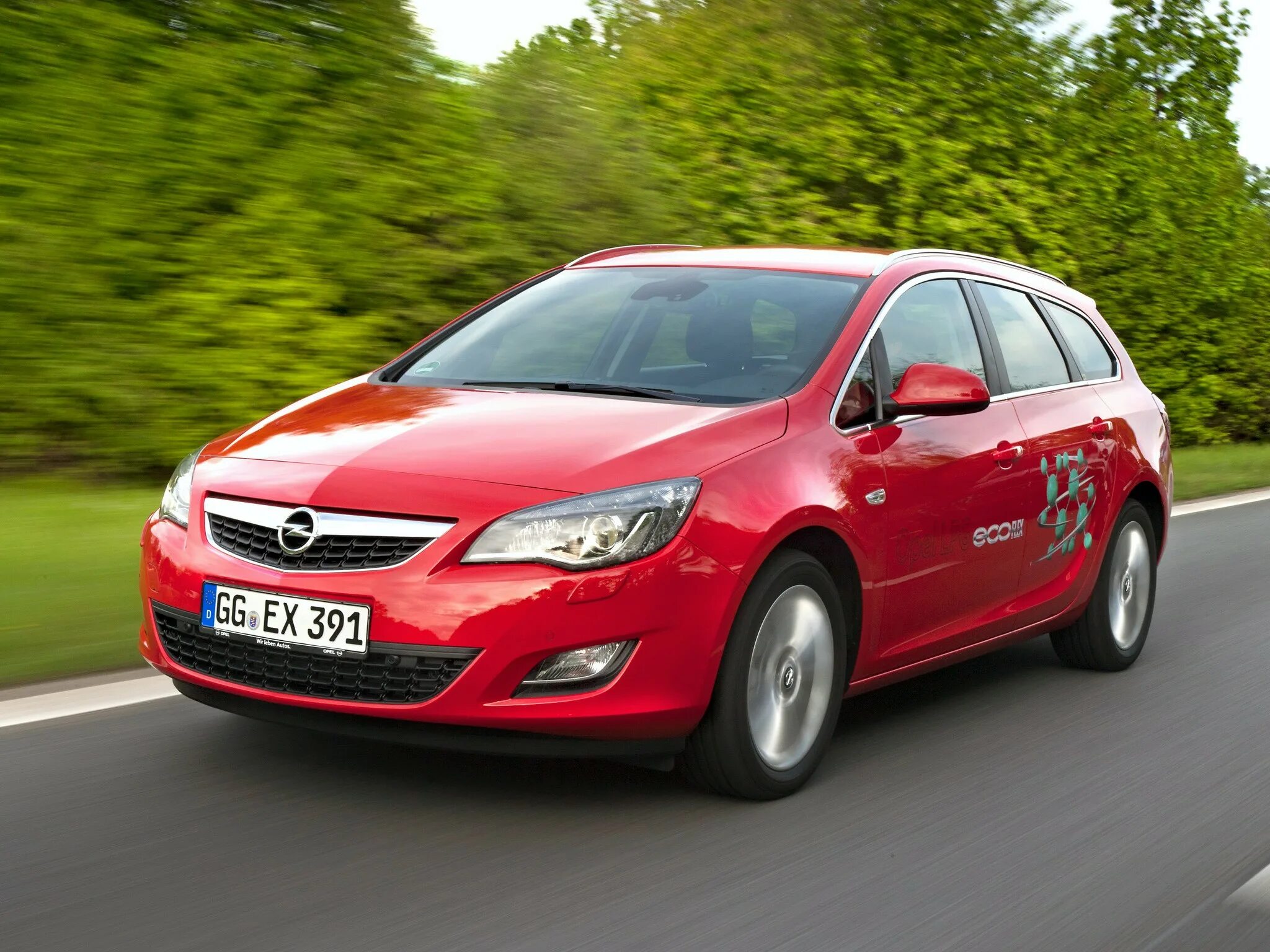 Opel Astra j 2010 1.6. Opel Astra j 1.6.