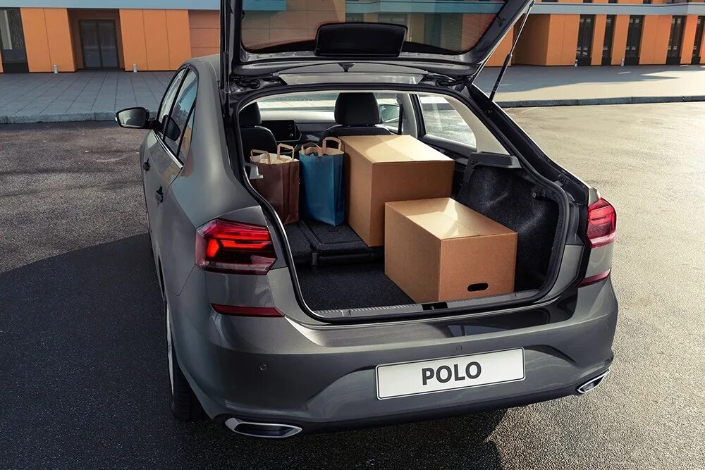 Polo 2010. Volkswagen polo hatchback 2014. Вместимость фольксваген поло. Фольксваген поло седан 1996. Фольксваген поло 2016 фото.