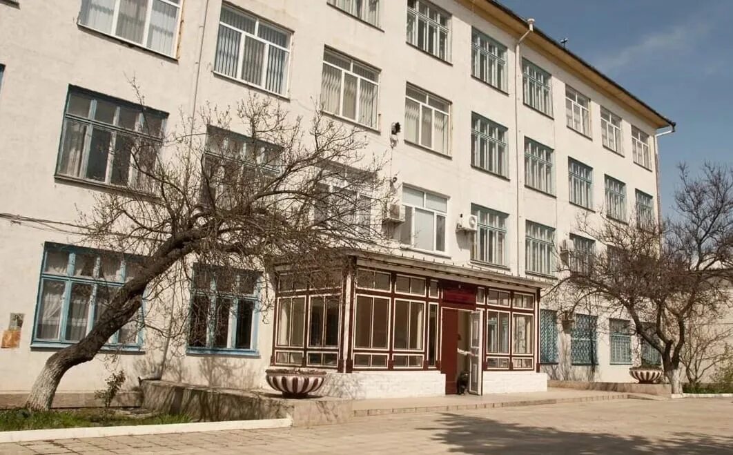 Колледжи севастополя. Строительный техникум севастополь. Саск севастополь. Севастопольский архитектурно-строительный колледж. Севастопольский архитектурно-строительный техникум.