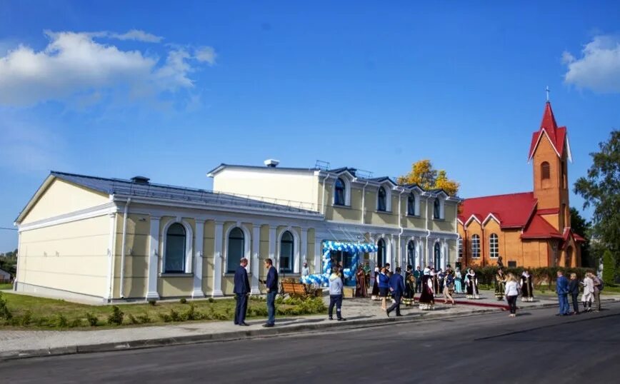 смиловичи беларусь. червень беларусь. червень телефона. город червень беларусь. июньские растения.