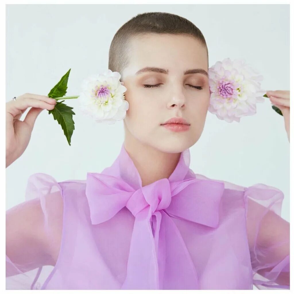 Катя четина 2022 новости. Катя много лет. Катя много лет. Катя много лет. Детство екатерины гроза.