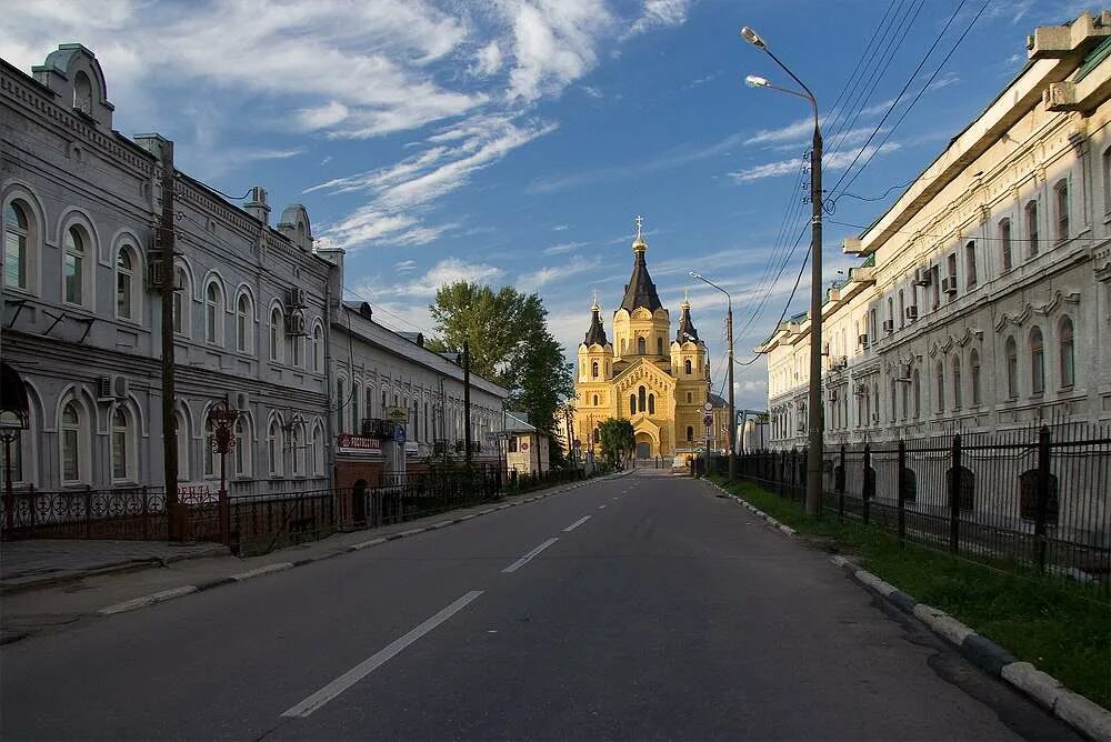 Нижний новгород европейский город. Покровка Нижний Новгород. Рождественская улица Нижний Новгород. Улица Нижегородская Нижний Новгород. Большая Покровская улица в Нижнем Новгороде.