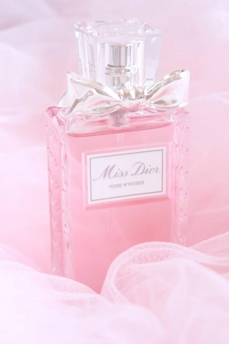 Мисс диор духи розовые. Dior Miss Dior Rose n Rose. Духи Мисс диор женские розовые. Диор Пинк духи. Мисс диор розовые