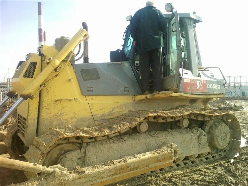 бульдозер джон дир 850j. работа машиниста бульдозера импортной техники. карьерный бульдозер. бульдозер комацу 63 е. работа машиниста бульдозера импортной техники.