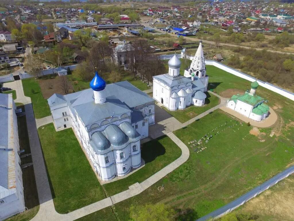 Троицкий монастырь Переславль-Залесский. Данилов монастырь Переславль-Залесский. Свято-Троицкий Данилов монастырь. Свято-Троицкого Данилова монастыря в Переславле-Залесском. Даниловом свято троицком монастыре