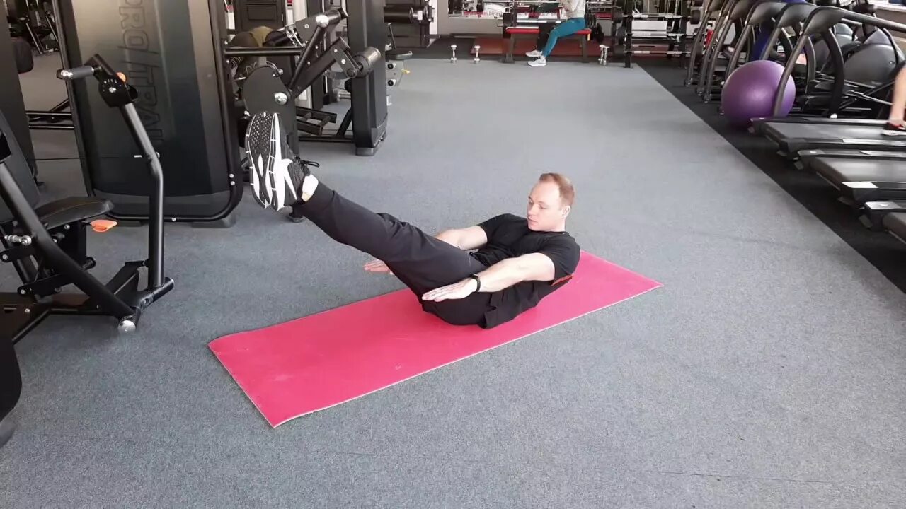 Планка упражнение. Что такое планка в спорте. Пилатес скручивание. Игорь ким берпи. Лодочка упражнение.