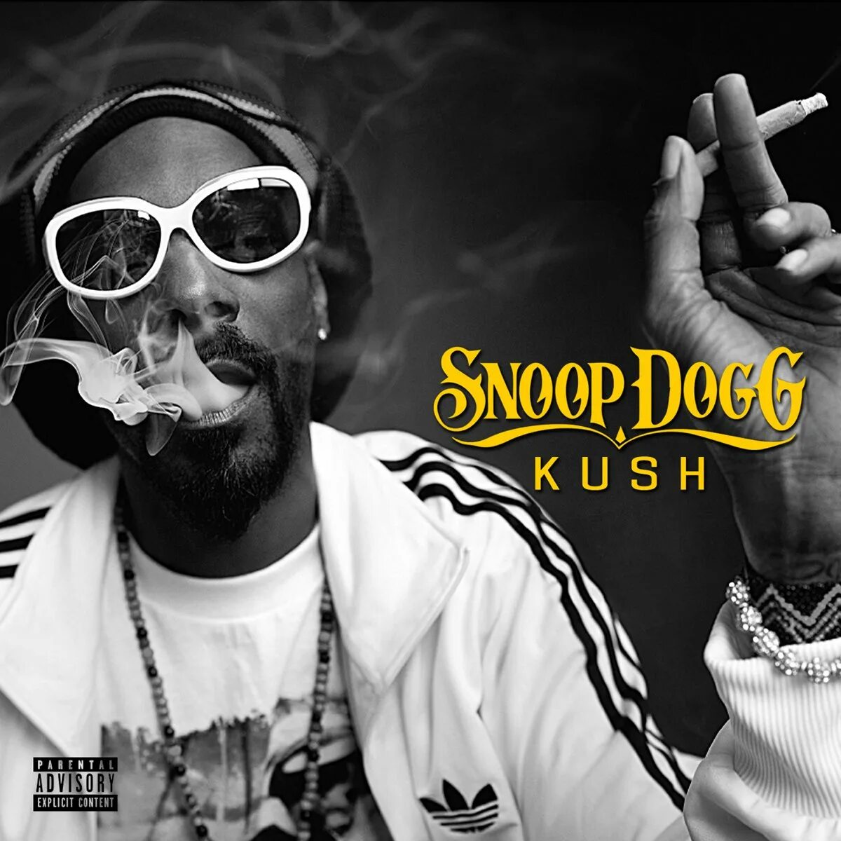 Snoop dogg fly high. Снуп дог. Снуп дог с марихуаной. Снуп дог Smoke Weed. Снуп дог обкуренный.