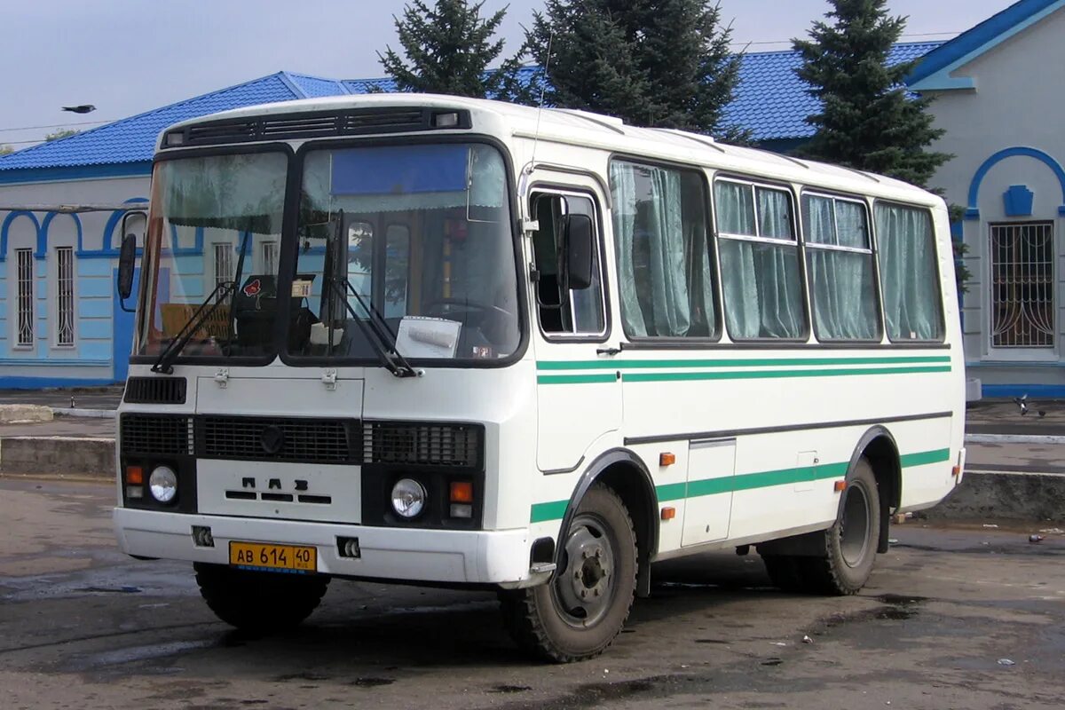 Автобус серпухов тарусская. 614 Ава. Калуга пазик к803рв. Автобусы в Тарусе Hyundai. Таруса автобус.