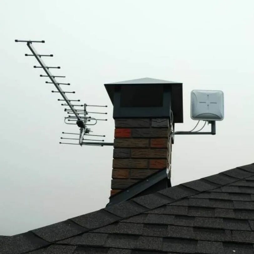 Антенна интернет для дома. Антенна на крыше. Крепление антенны на крыше. Крепление антенны на крыше частного дома. Монтаж антенны интернета.