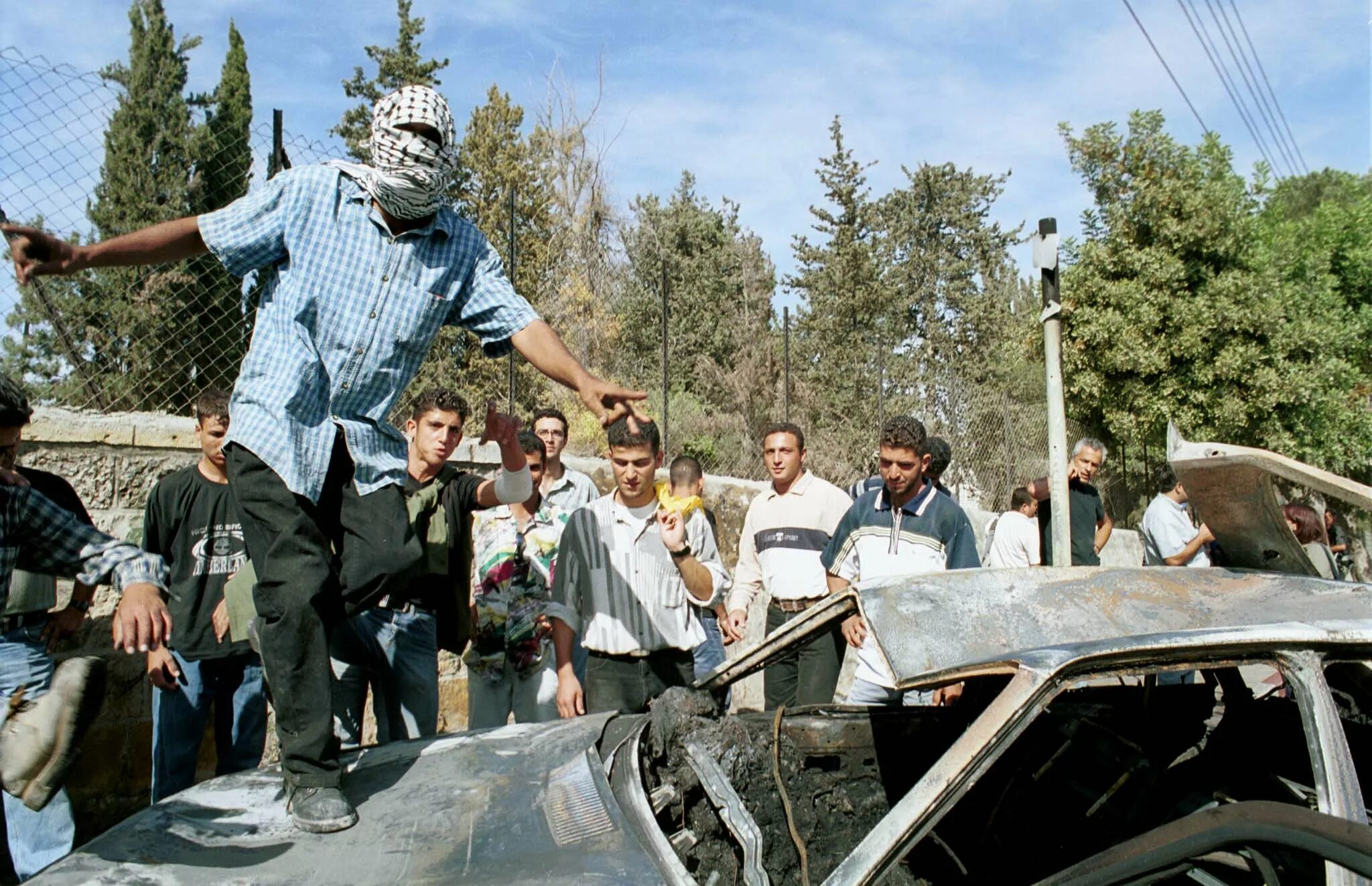 Линч в Рамалле 12 октября 2000. Линчевание израильских солдат в Рамалле.
