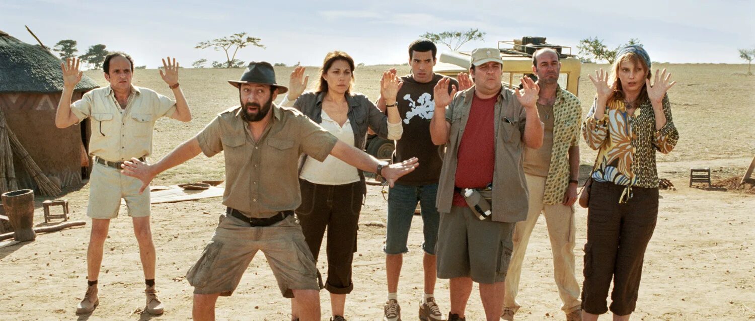 Французская комедия про африку. Фредерик бель сафари. Кад мерад. Сафари 2009. Гоночные автомобили в сафари.