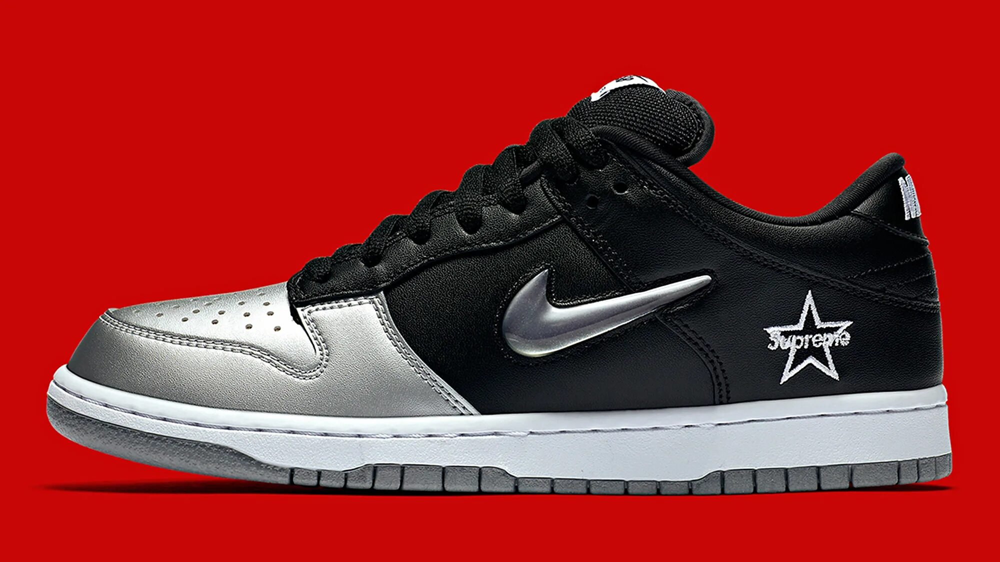 Nike sb dunk swoosh. Nike sb dunk low supreme. Nike dunk low supreme. Nike dunk supreme 2021. Nike dunk supreme 2021.