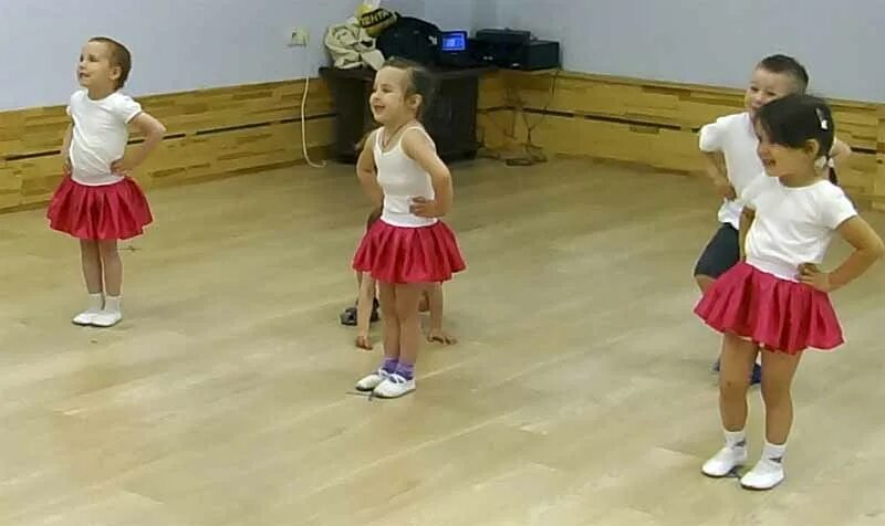 хореография для дошкольников. танцы для девочек. танцы для детей 5 лет. танец дети 3 5 лет. танцевальная студия для детей 5 лет.