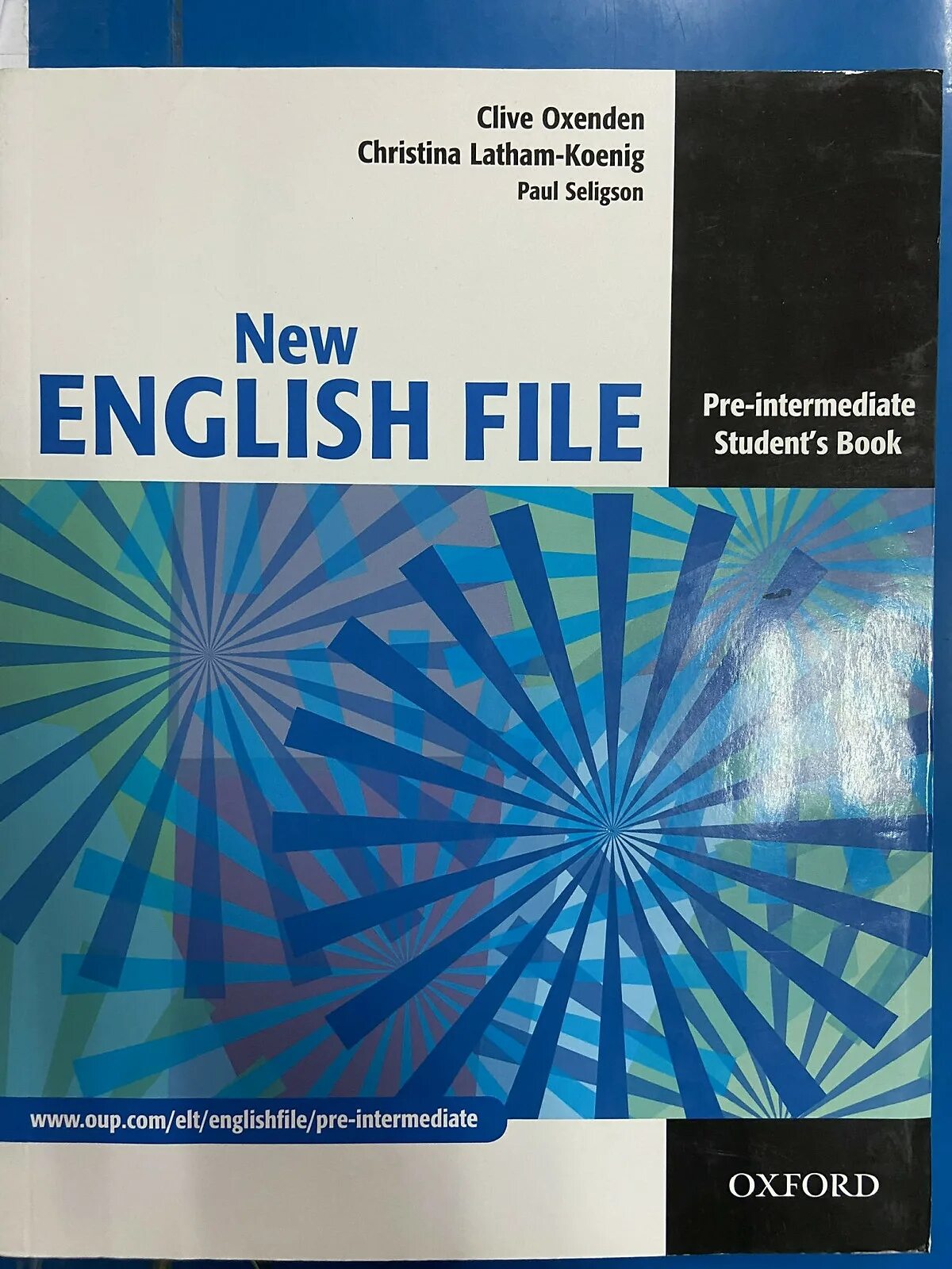 New english file pre intermediate students. Учебник english file. english pre intermediate. учебник оксфорд английский pre intermediate. english file. pre-intermediate.