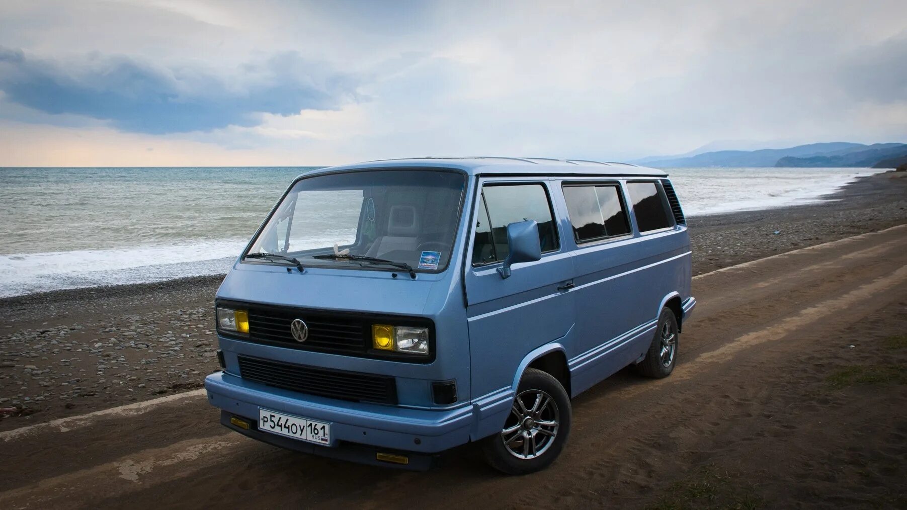 Фольксваген т4 1.9 дизель купить. VW t3 Multivan. VW Multivan t2. Фольксваген Multivan 1970. Минивэн VW Multivan 1985.