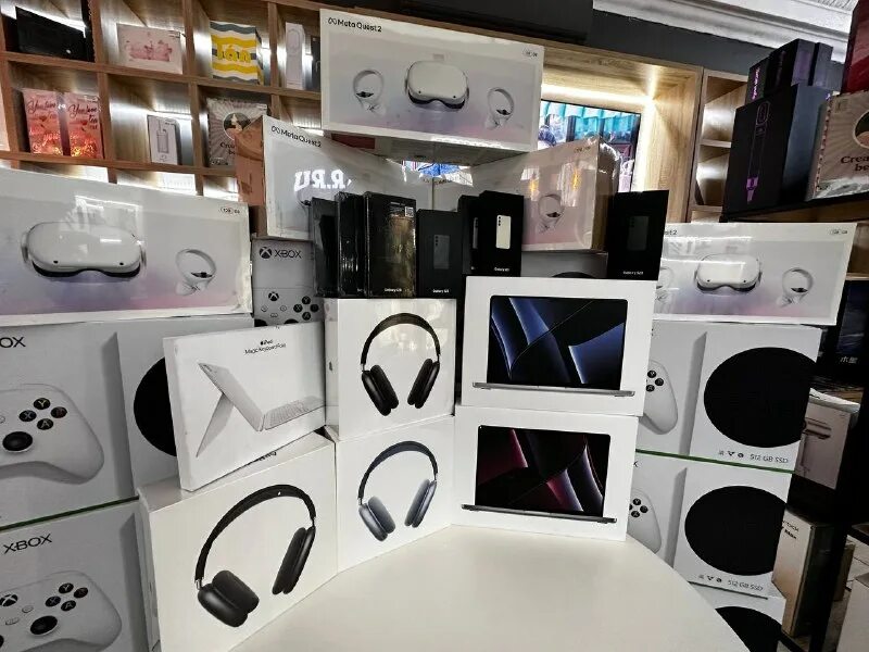 Магазин телефонов gadget_bar. Гаджет бар воронеж. Гаджет бар айфоны. Гаджет бар айфоны. Гаджет бар айфоны.