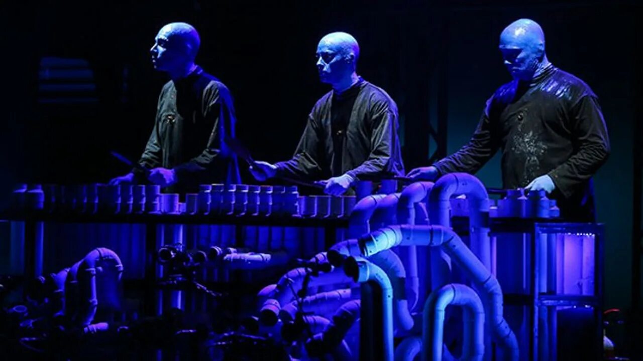 Блю мен групп. Blue man Band. Blue man Group солистка. Блю мен групп фото. Группа голубых мужчин