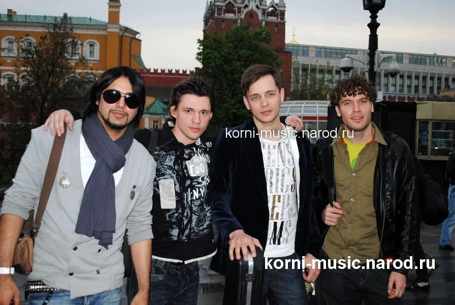 группа корни 2000. солист группы корни. группа корни обложка. группа корни саша. группа корни 2000.