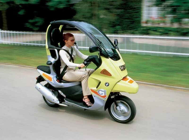 BMW c1 200. Мотороллер BMW c1. Скутер BMW c1. Скутер трехколесный BMW.