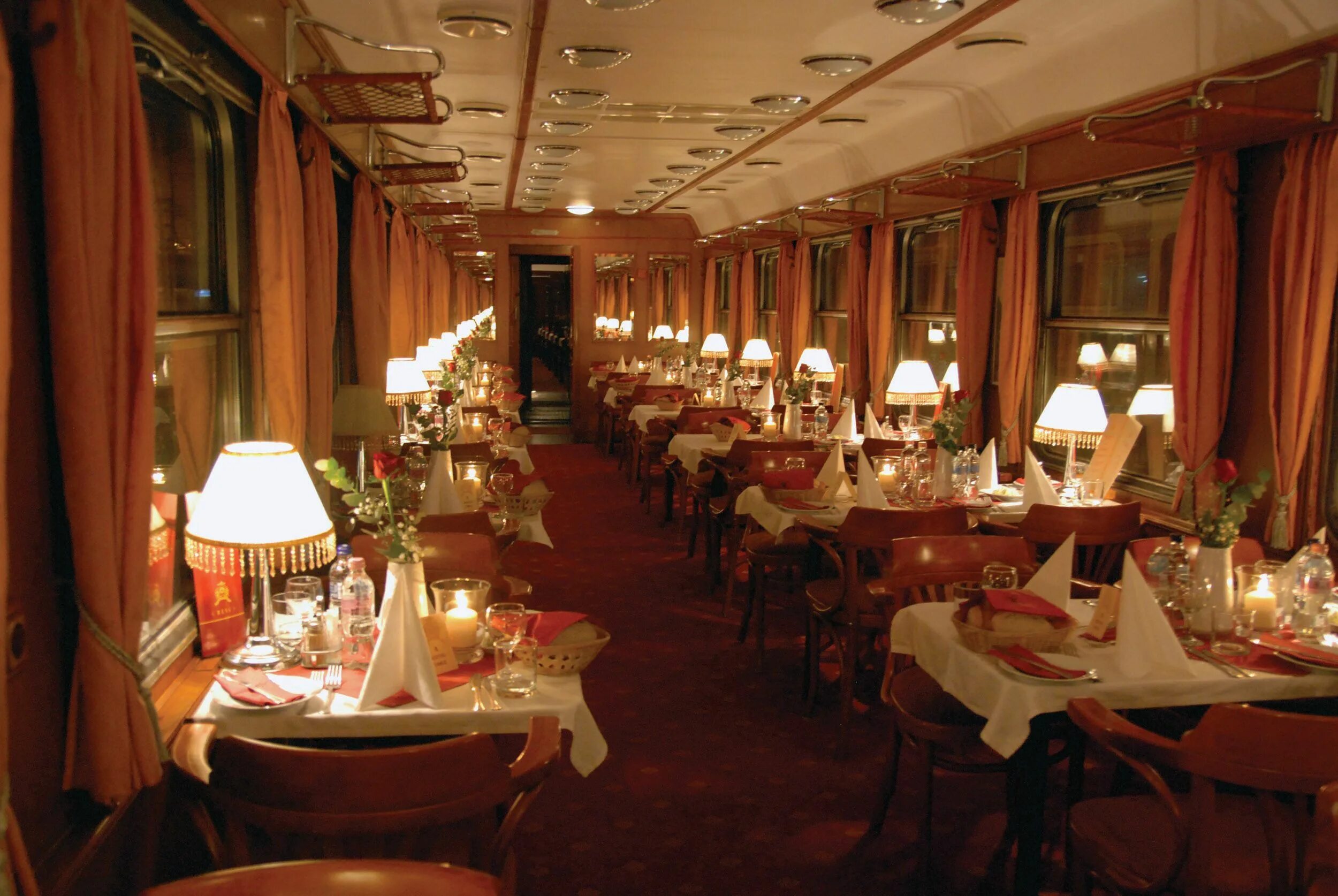 Dining car. Вагон “Orient Express”. Ориент экспресс поезд Швейцария. Вагон ресторан Восточный экспресс. Вагон-ресторан Восточный экспресс 19 века.