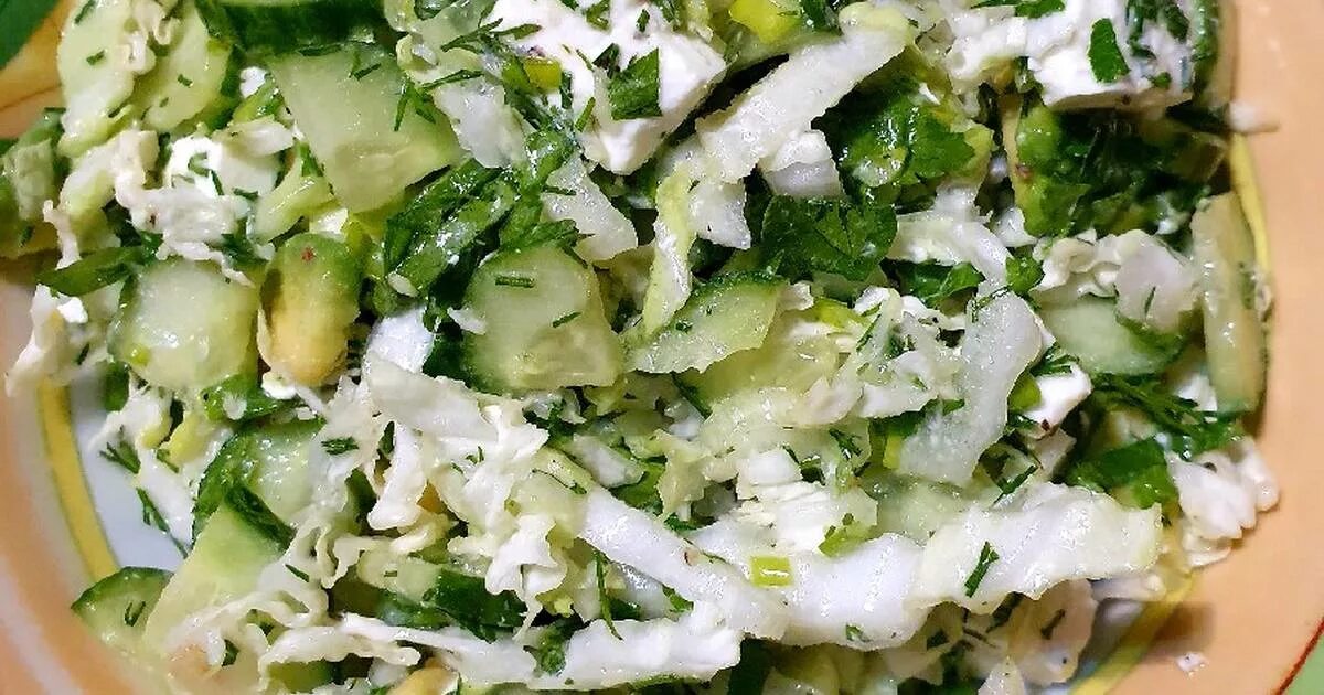 салат из брынзы с помидорами. овощной с брынзой. овощи с брынзой. вкусные салаты с брынзой рецепты. салат с брынзой.