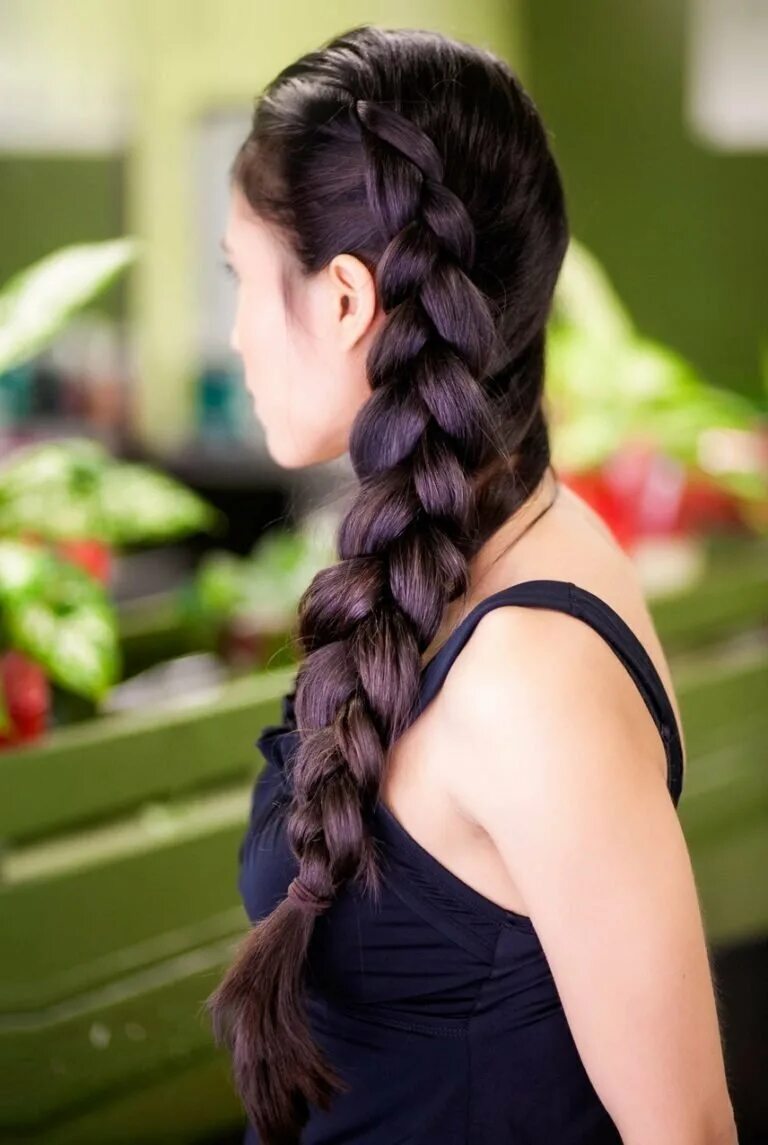 Девушка с длинной косой. Прически с косичками. Шикарные длинные волосы. Девушки с длинными косами. Девушки с длинными косами.