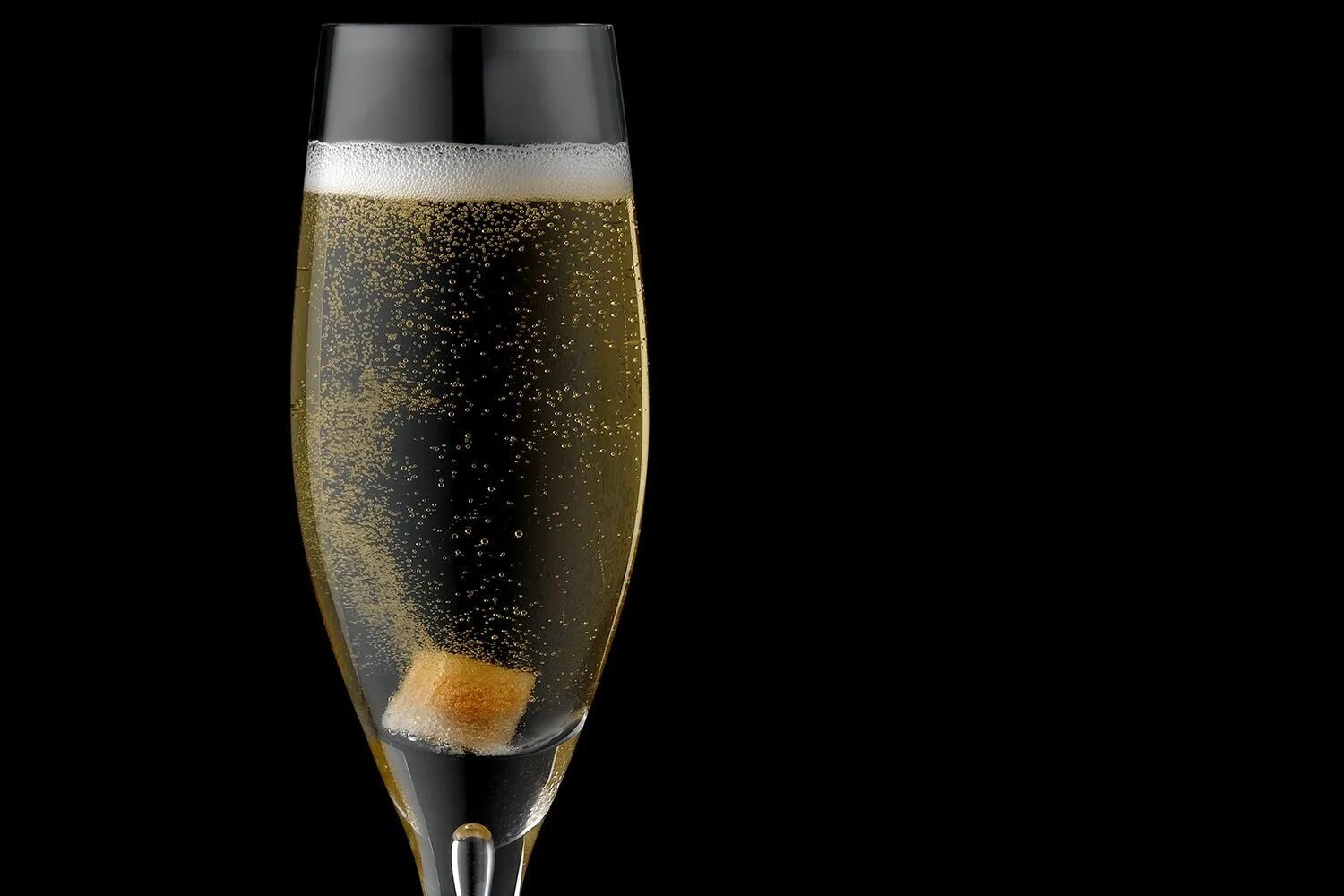 Коктейль Champagne Cocktail. Английский «шампань-коктейль». Коктейль шампанское с коньяком. Коктейль коньяк с шампанским. Основа шампанского