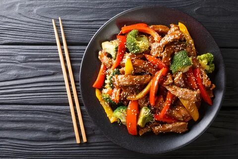 Говядина с перцем и кунжутом