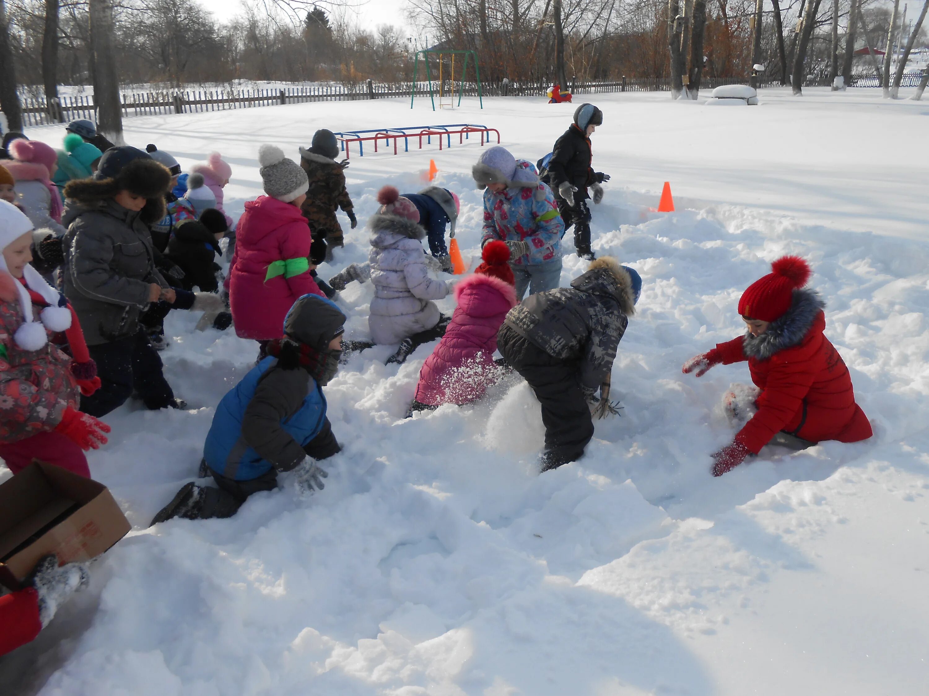 зарница в детском саду на улице зимой