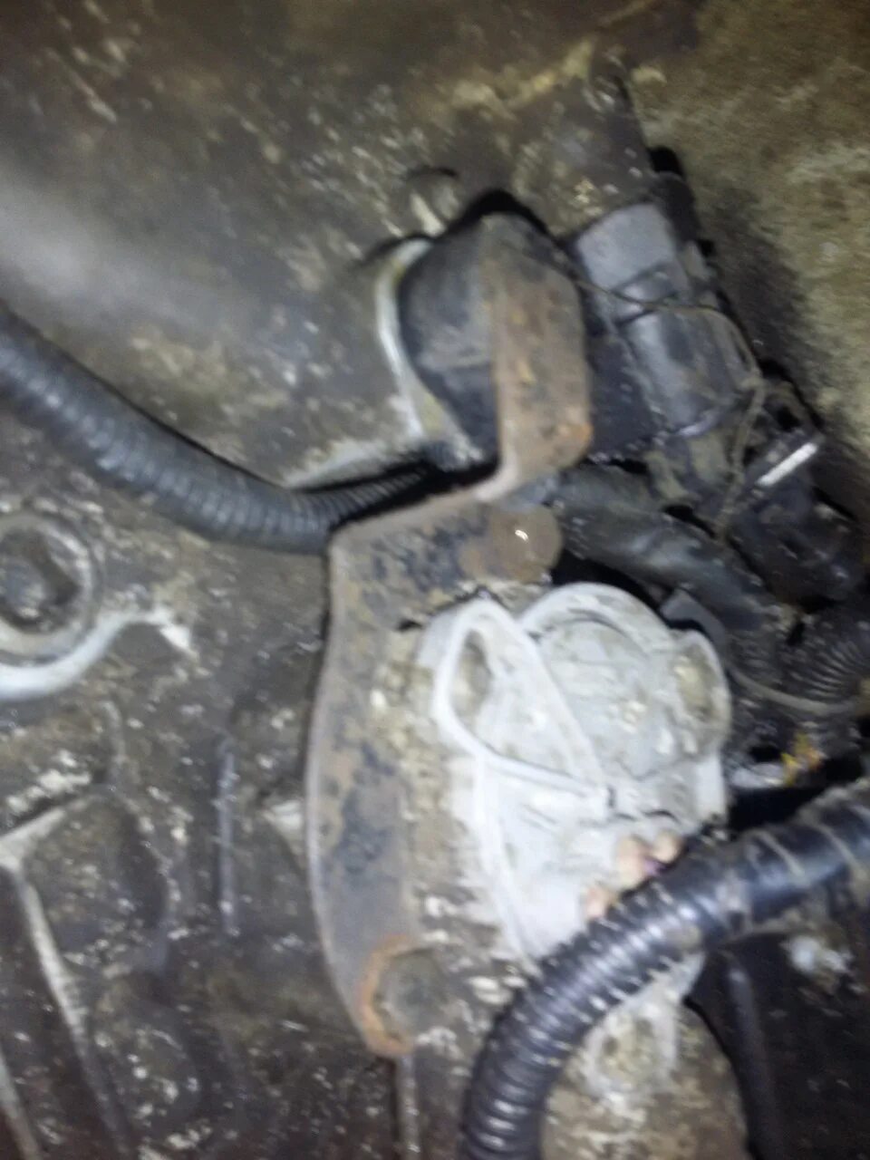 Переключатель переднего привода ховер н2. Ховер н5 полный привод. Great wall hover 2011 салон. Электропривод включения переднего моста ховер. Ховер н5 включение полного привода.