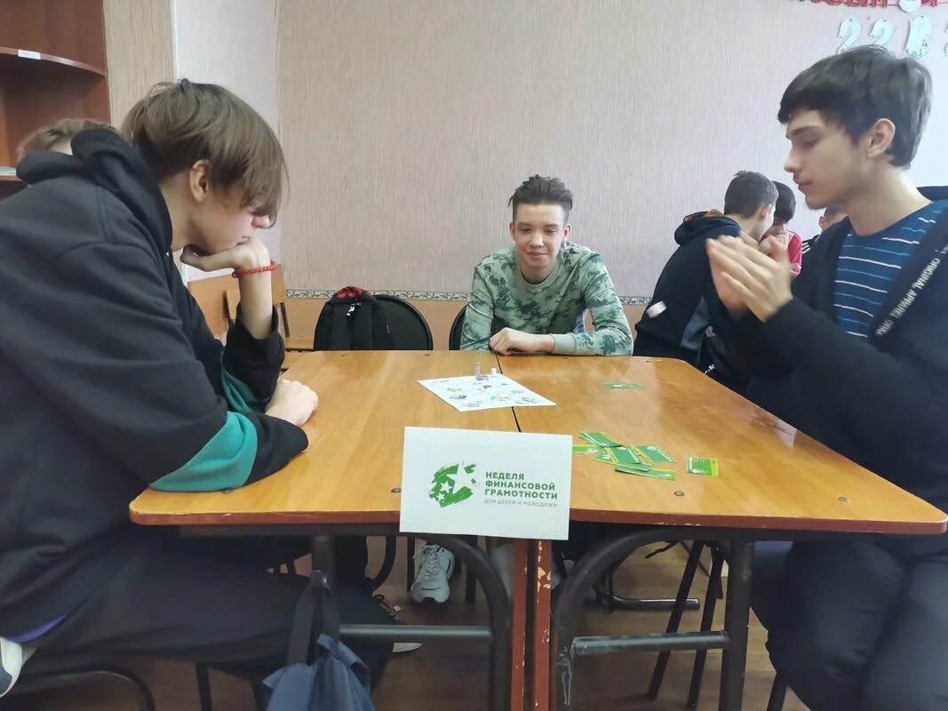 Улица климасенко новокузнецк. Техникумы новокузнецка. Кузнецкий индустриальный техникум логотип. Кузнецкий индустриальный техникум новокузнецк. Климасенко 9/3 новокузнецк техникум.