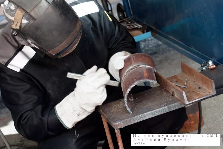 куда устроиться сварщиком. сварка сварщик. завод сварка. куда устроиться сварщиком. куда устроиться сварщиком.