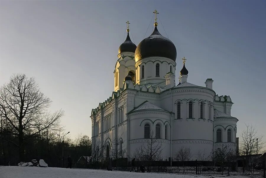 Церковь в ломоносове. Храм архангела михаила в ломоносове. храм михаила архангела спб.