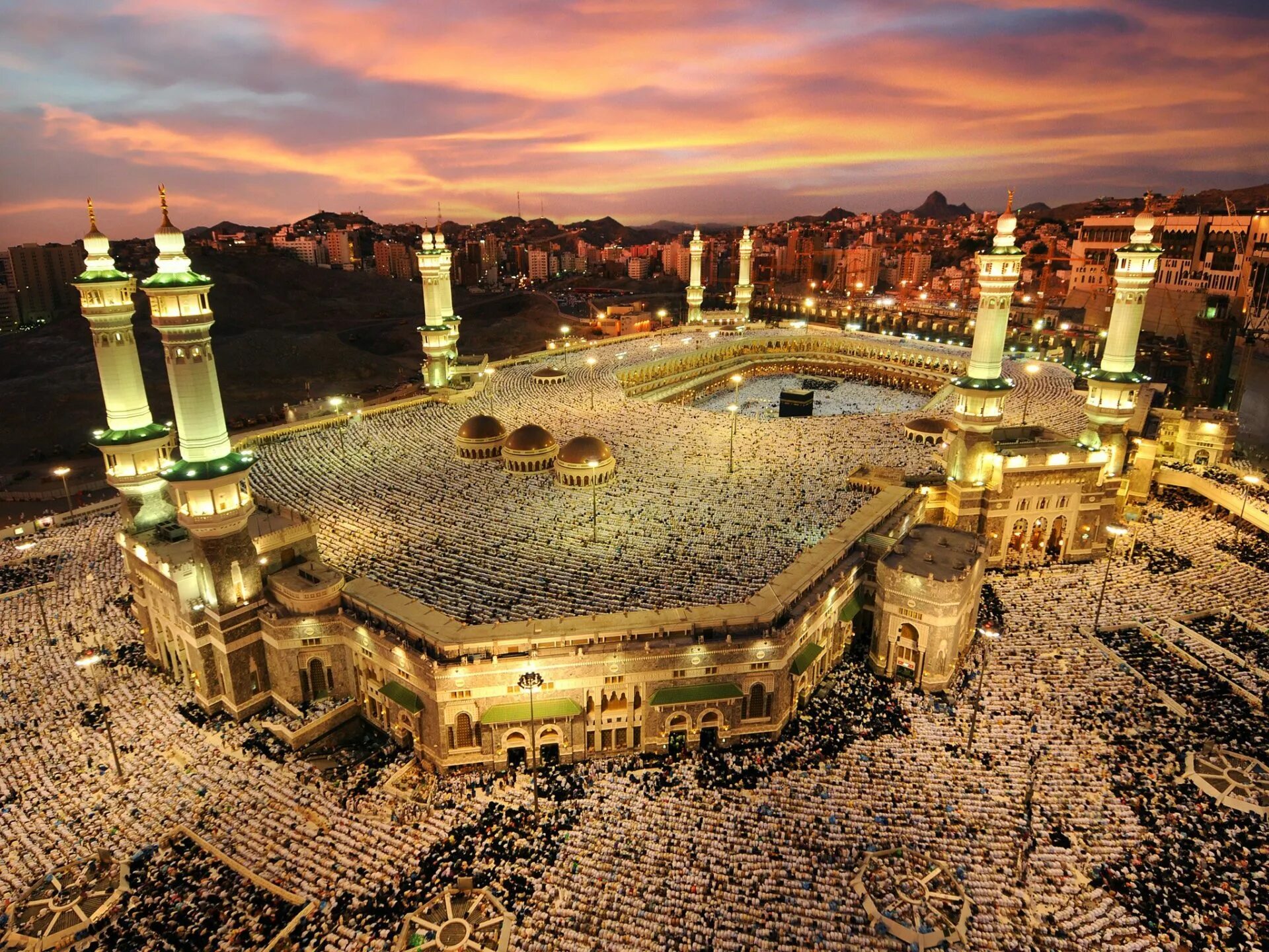 Заповедная мечеть (масджид-аль-харам). Кааба в мекке. Саудовская аравия мекка и медина. Мечеть аль-харам саудовская аравия. Мечеть в хадже.