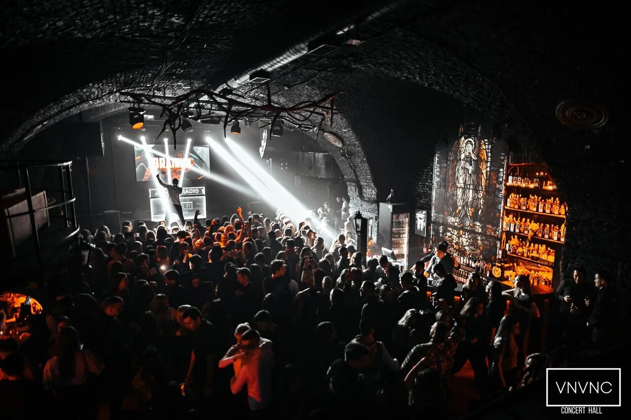 Vnvnc concert hall санкт-петербург. Концерт холл izum пенза. Ночной клуб vnvnc спб. Клуб vnvnc спб. Vnvnc concert hall санкт-петербург.