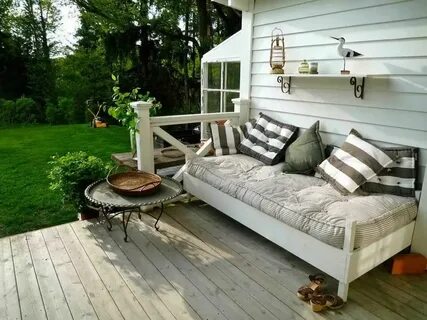 Какой диван лучше выбрать для дачного домика