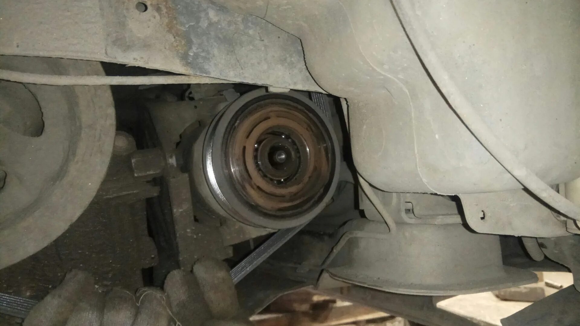 Додж муфта кондиционера. Додж караван подшипник кондиционера. dodge caravan муфта кондиционера. dodge caravan 2.4 компрессор кондиционера. муфта кондиционера додж стратус 2.4.