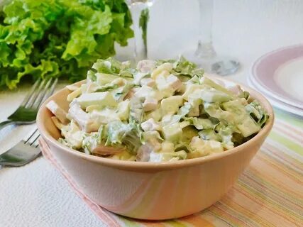 Салат с ветчиной огурцом и сыром нежность